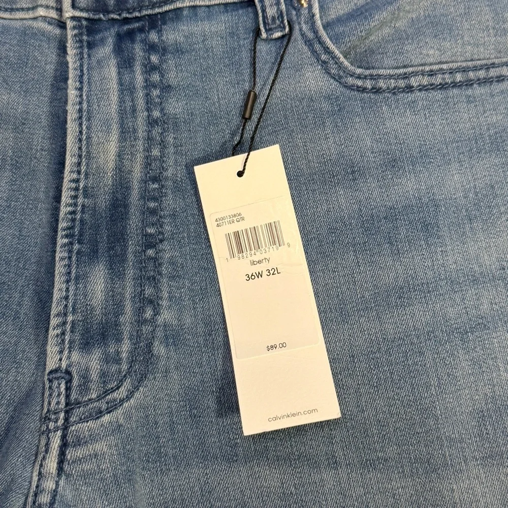 Calvin Klein
Brand new - Picture 3 of 4